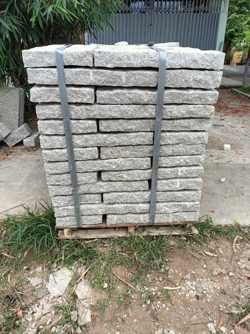 Đá Trắng Chẻ Tay 30x60